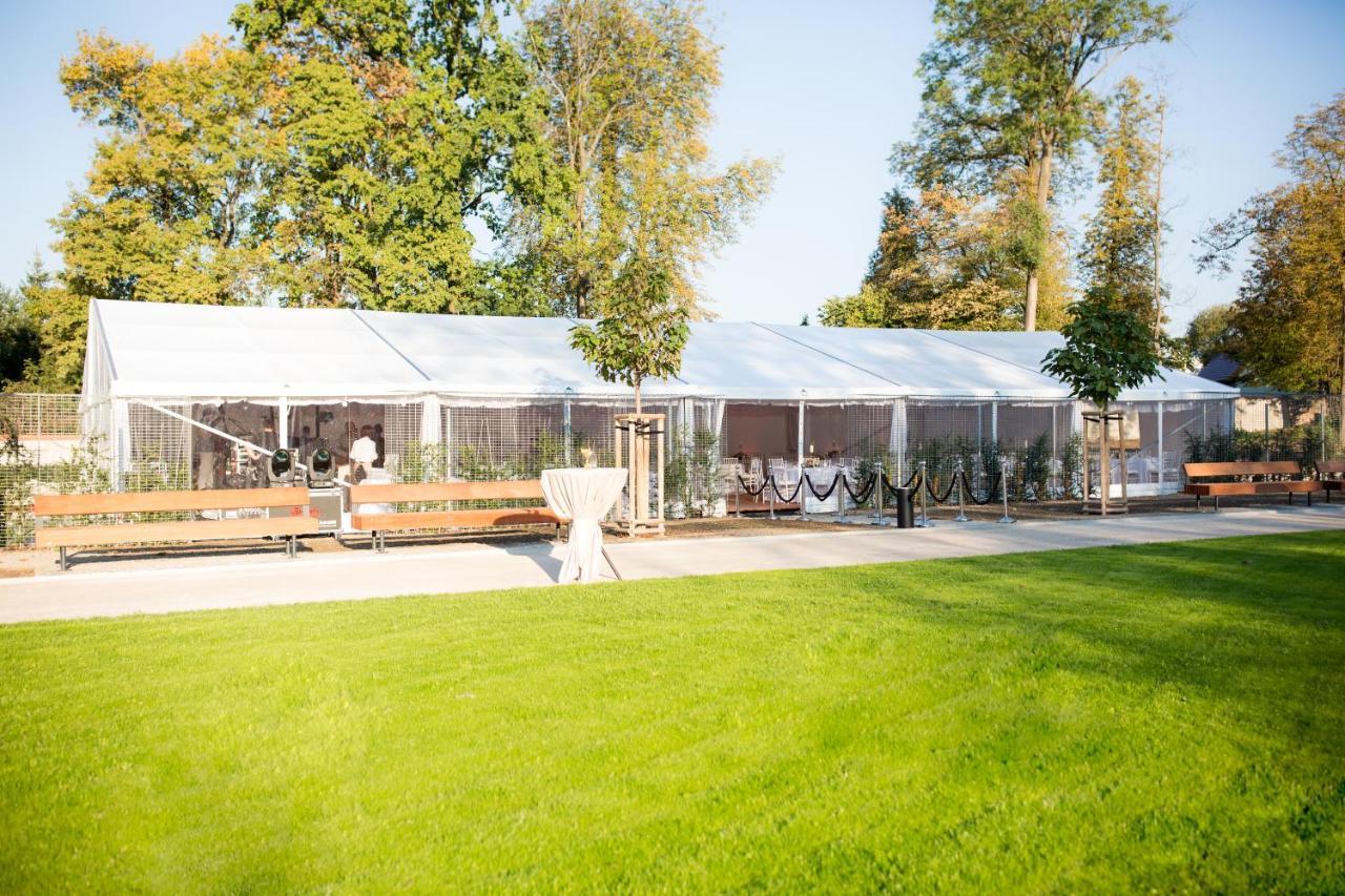 Chateau Clara Futura Dolni Brezany Eksteriør billede
