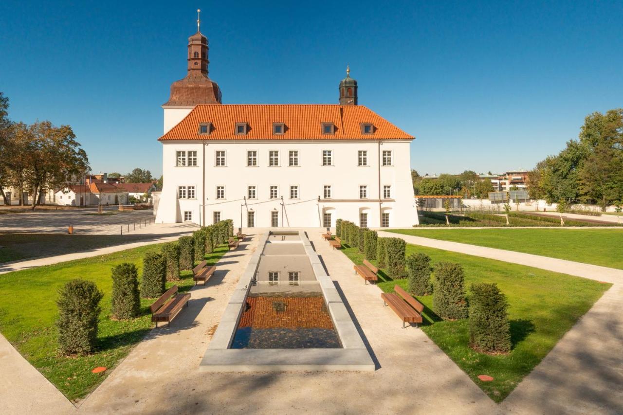 Chateau Clara Futura Dolni Brezany Eksteriør billede